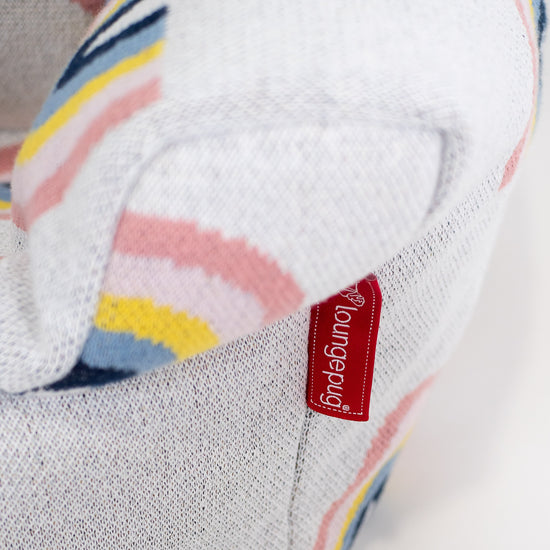 Småbarnfåtölj Saccosäck 1-3 år - Stickad Regnbåge 02