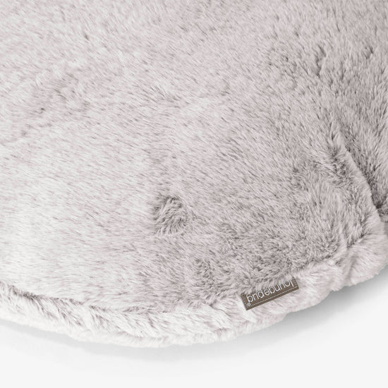 Kuddfodral Rund 50cm - Fuskkaninpäls Ljusgrå 02