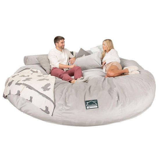 LOUNGE PUG, Titanic Saccosäcksoffa XXXXXL C5000-L, CloudSac Memoryskum, Sammet Silverfärgad