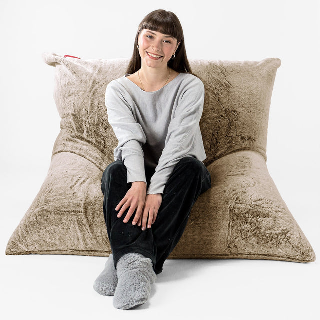 Saccosäck Kudde XXL - Fuskkaninpäls Gyllenbrun 01