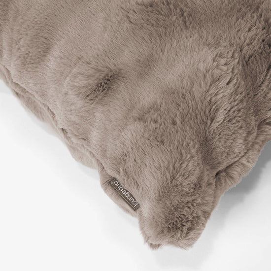 Kuddfodral 35 x 50cm - Fuskpäls Bubble Minkbrun 02