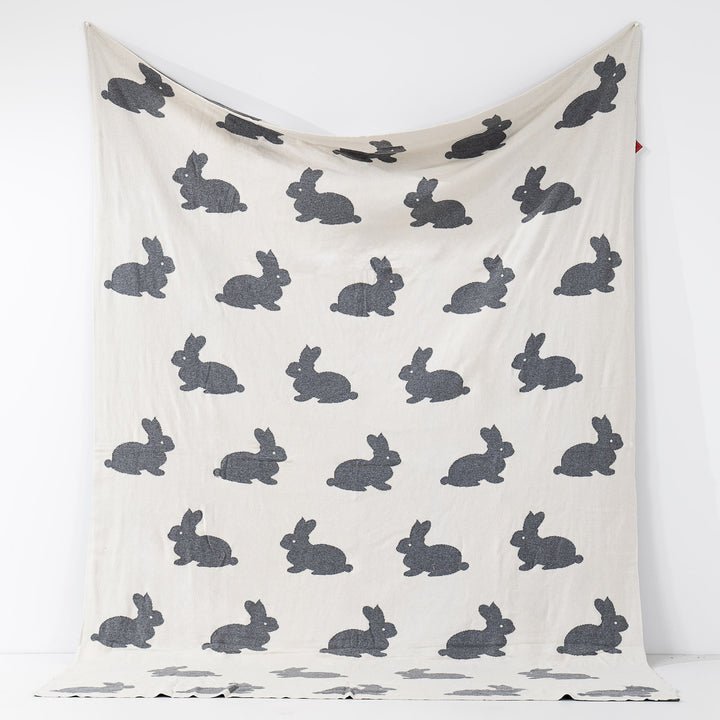 Pläd / Filt - Stickad Rabbit 02