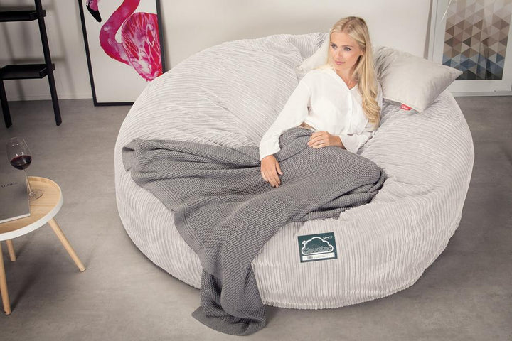LOUNGE PUG, Dubbel Saccosäcksoffa XXL C3000-L, CloudSac Memoryskum, Klassisk Manchestertyg Elfenbensvit
