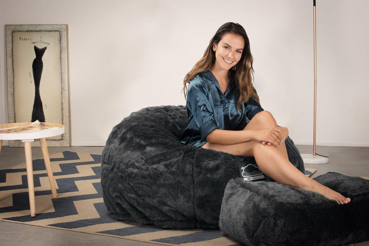 LOUNGE PUG, Jättesaccosäck C510-L, CloudSac Memoryskum (NY DESIGN), Fuskpäls Svart