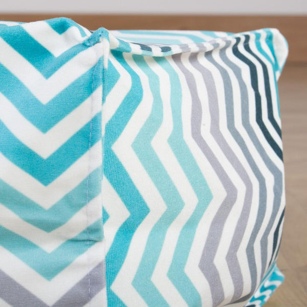 Saccosäck Kudde XXL - Geometriskt tryck Chevron Teal Fabric Close-up Image