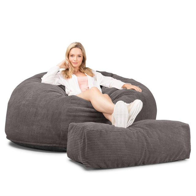 LOUNGE PUG, Jättesaccosäck XXL C1010-L, CloudSac Memoryskum (NY DESIGN), Pom-pom Mörkgrå
