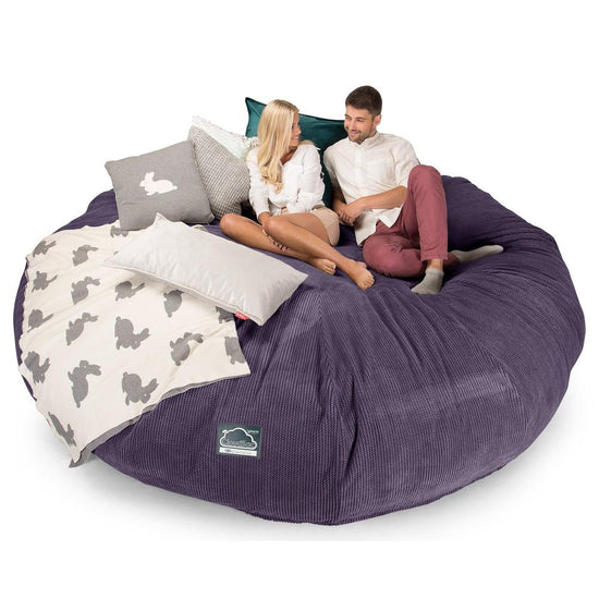 LOUNGE PUG, Titanic Saccosäcksoffa XXXXXL C5000-L, CloudSac Memoryskum, Pom-pom Lila
