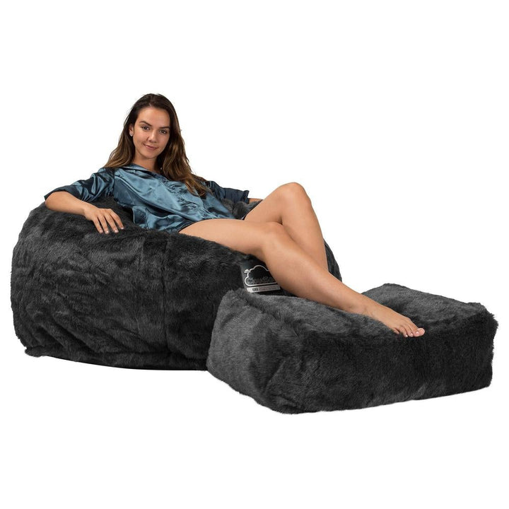 LOUNGE PUG, Jättesaccosäck C510-L, CloudSac Memoryskum (NY DESIGN), Fuskpäls Svart
