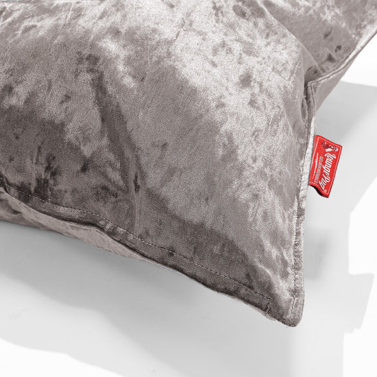 Kudde 47 x 47cm - Vintagesammet Silverfärgad 02