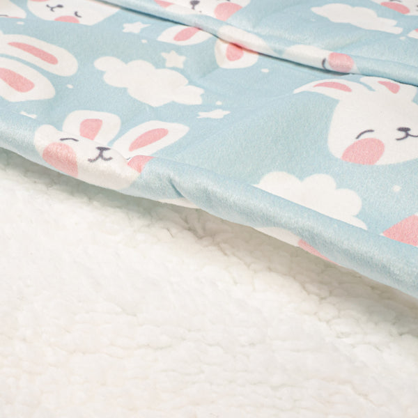 Oversized Hoodie-filt för Barn - Minky Kanin Fabric Close-up Image